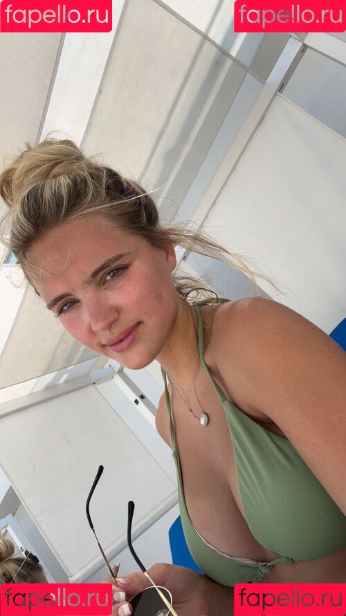 Paige Mackenzie Onlyfans Photo Gallery 