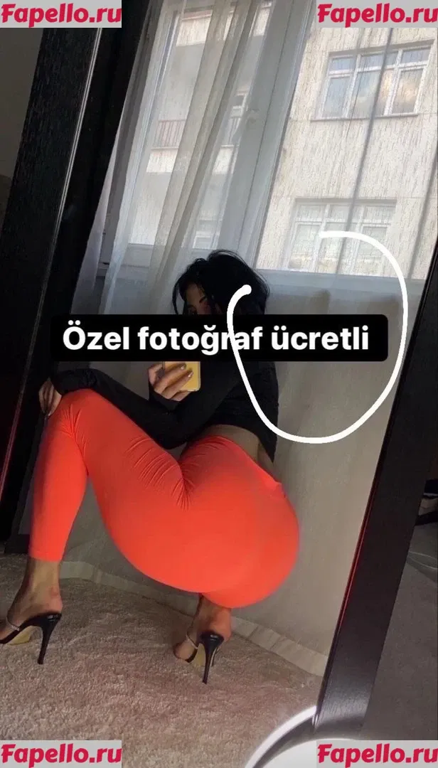 Dilan Dere Onlyfans Photo Gallery 