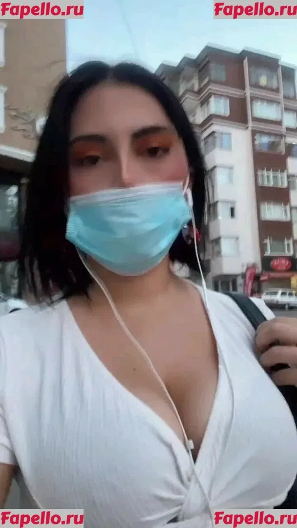 Dilan Dere Onlyfans Photo Gallery 
