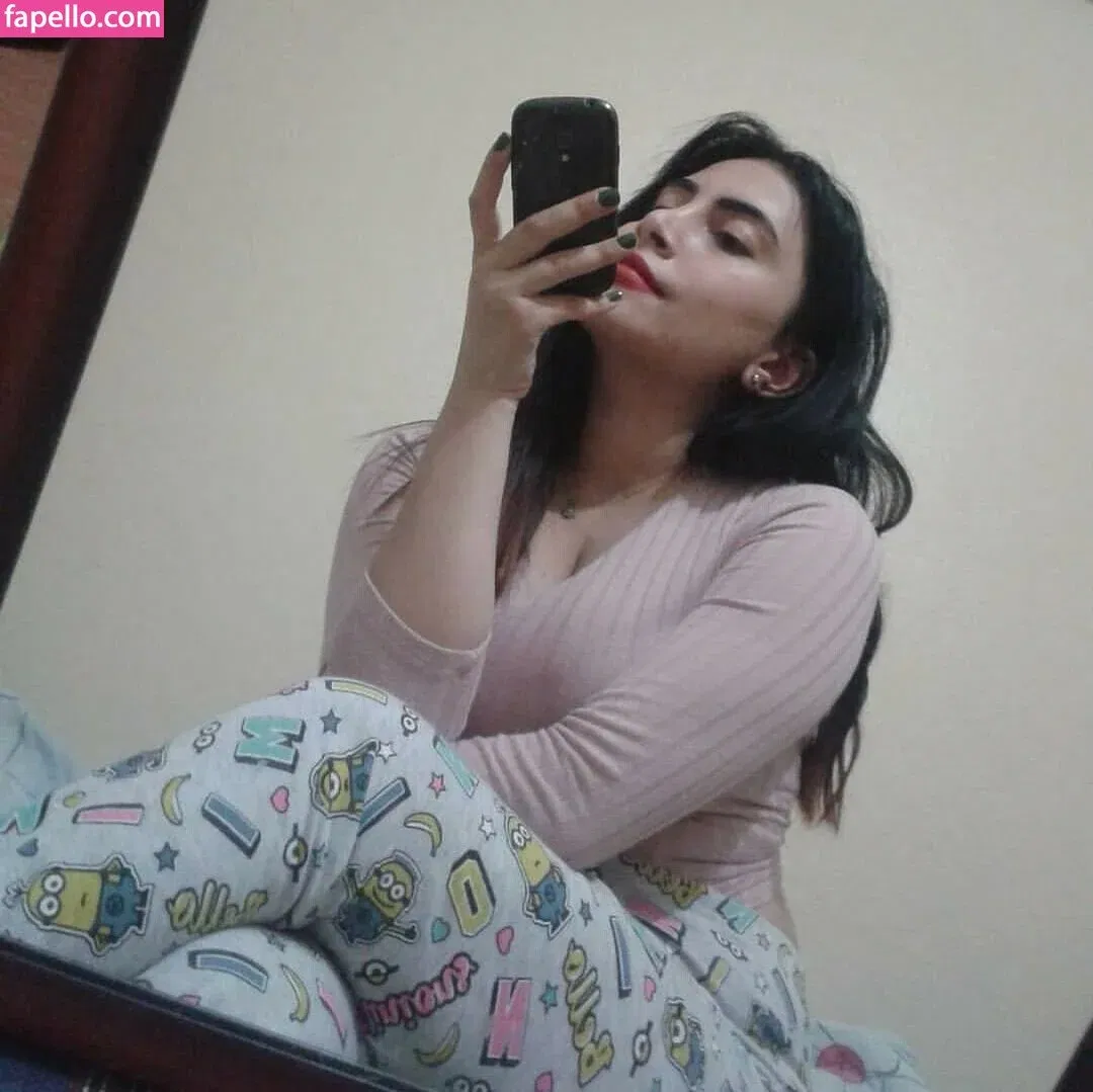 Dilan Dere Onlyfans Photo Gallery 