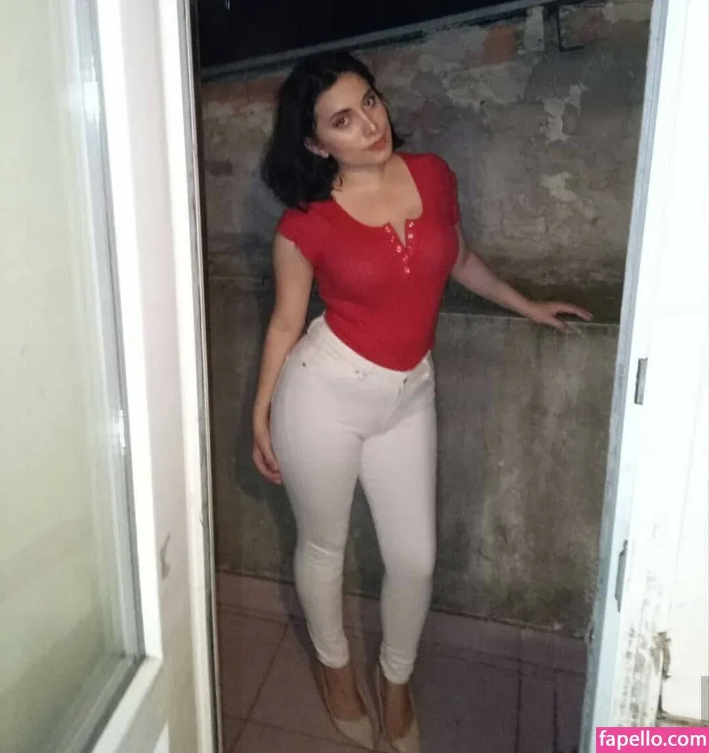 Dilan Dere Onlyfans Photo Gallery 