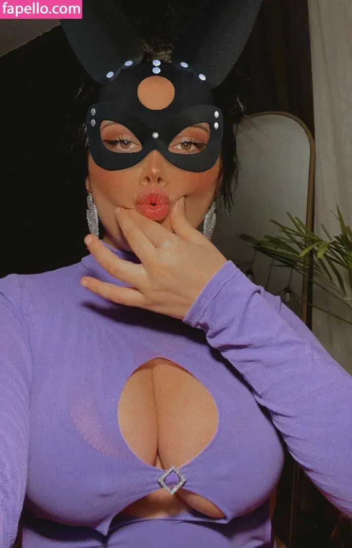 Dilan Dere Onlyfans Photo Gallery 