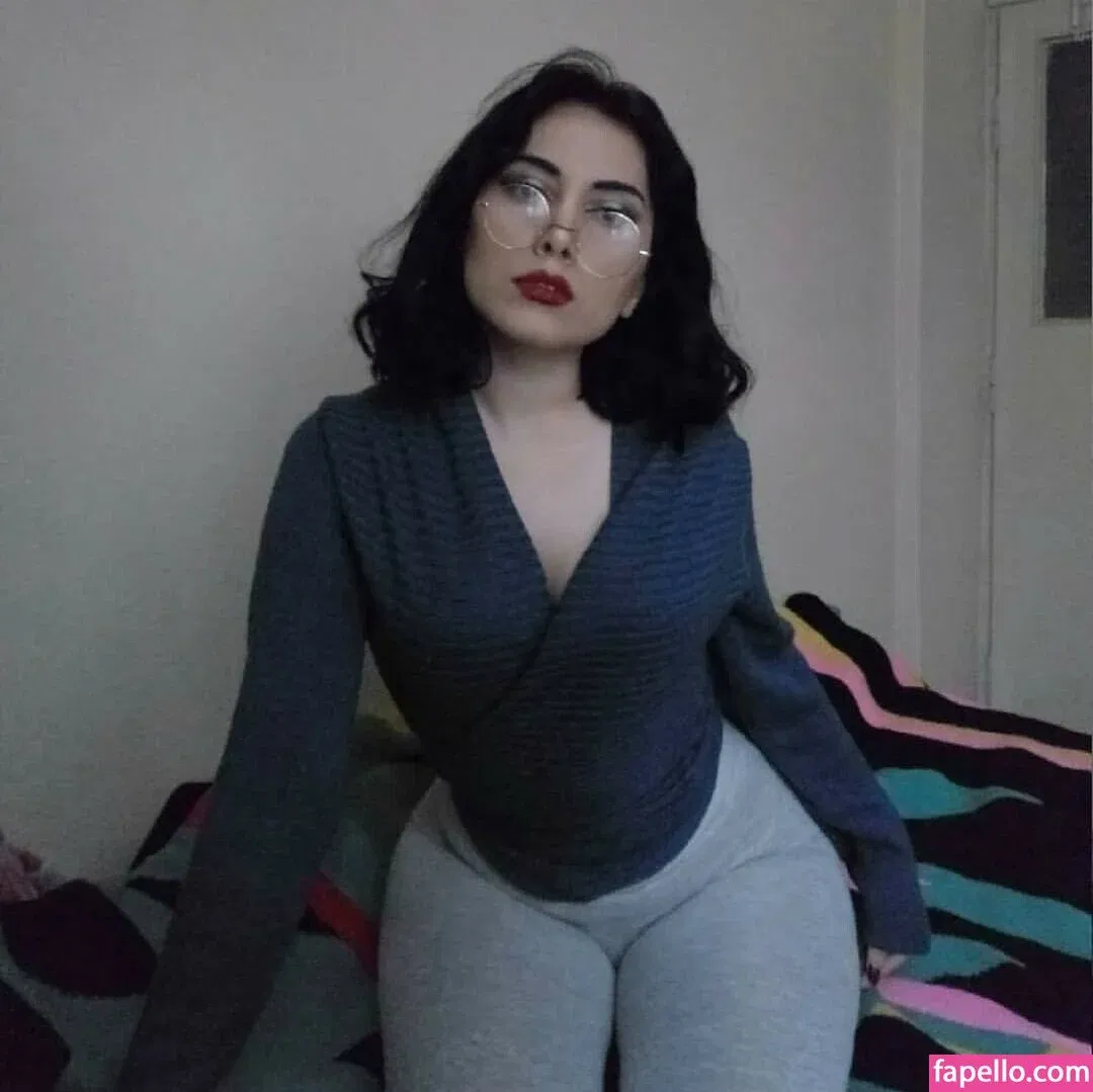 Dilan Dere Onlyfans Photo Gallery 