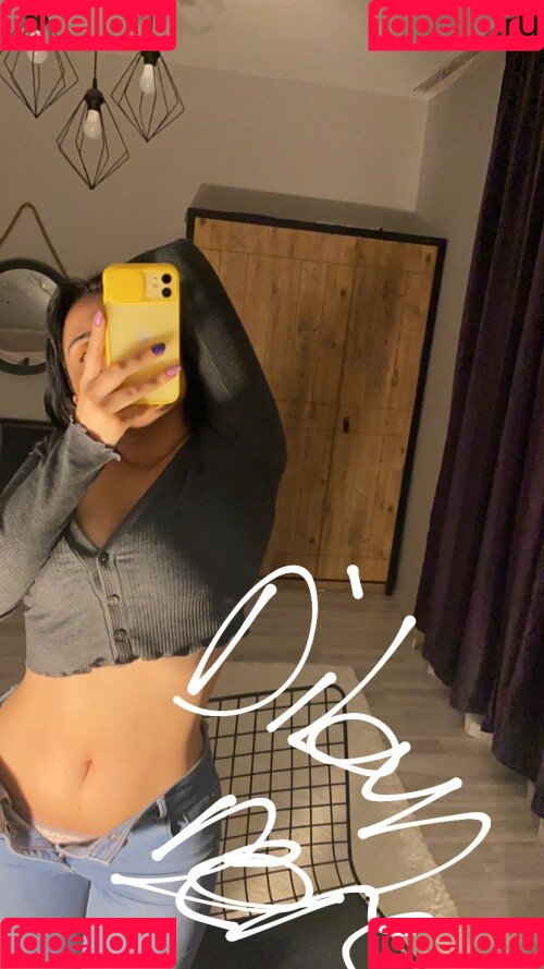 Dilan Dere Onlyfans Photo Gallery 