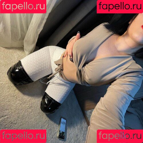 Dilan Dere Onlyfans Photo Gallery 