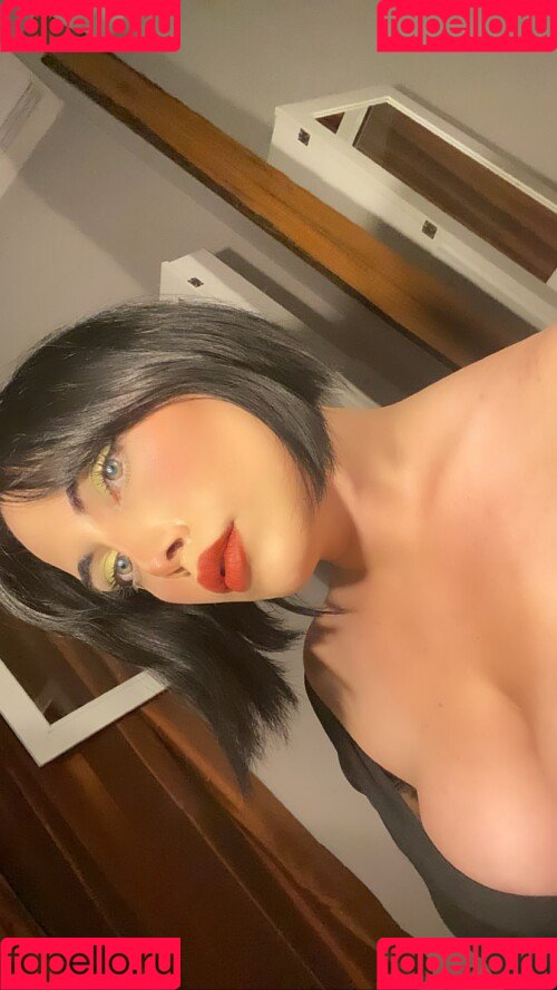 Dilan Dere Onlyfans Photo Gallery 