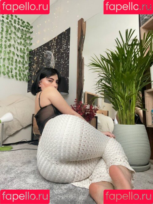 Dilan Dere Onlyfans Photo Gallery 