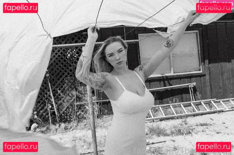 Lili Jane Onlyfans Photo Gallery 