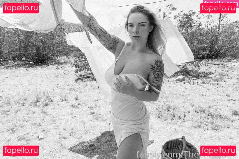 Lili Jane Onlyfans Photo Gallery 