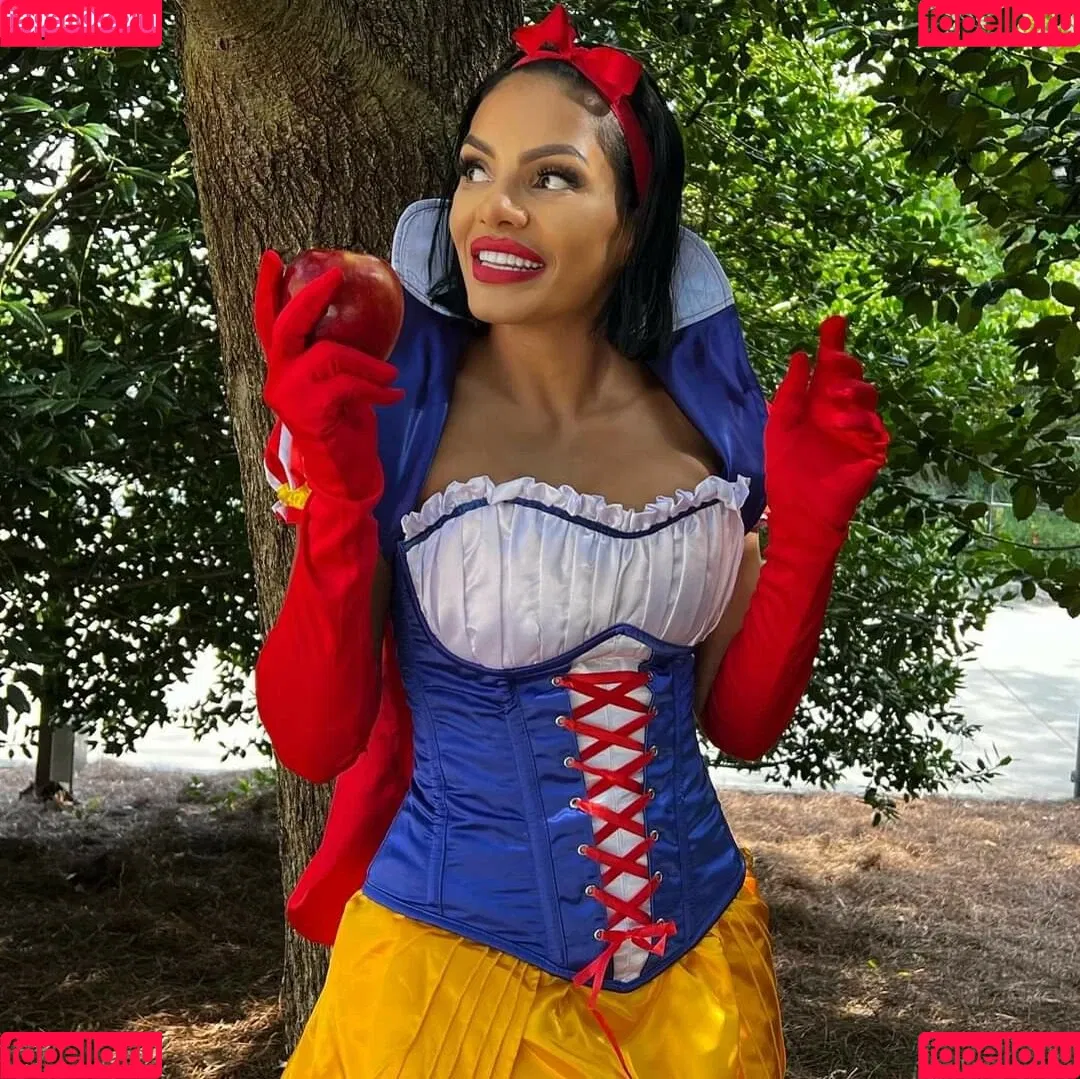 NinaUnrated Onlyfans Photo Gallery 