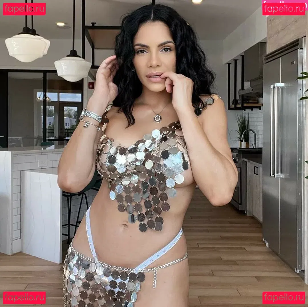 NinaUnrated Onlyfans Photo Gallery 