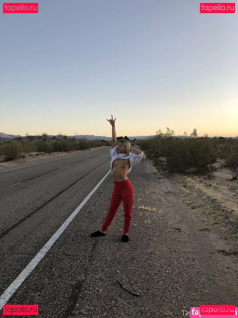 Tatistatix Onlyfans Photo Gallery 