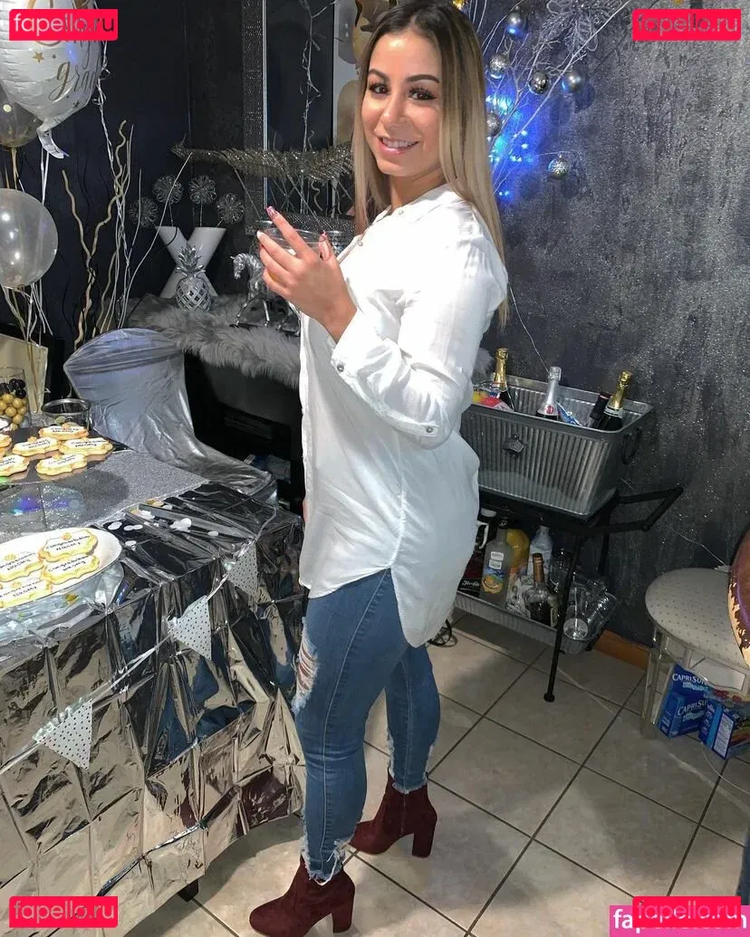 Destiny Rodriguez Onlyfans Photo Gallery 