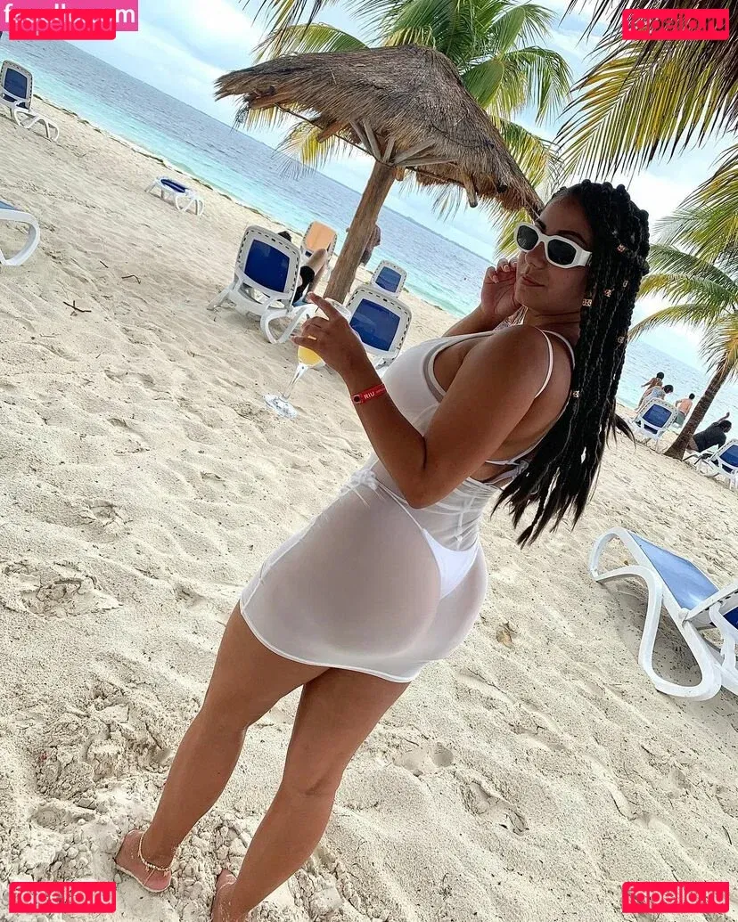 Destiny Rodriguez Onlyfans Photo Gallery 