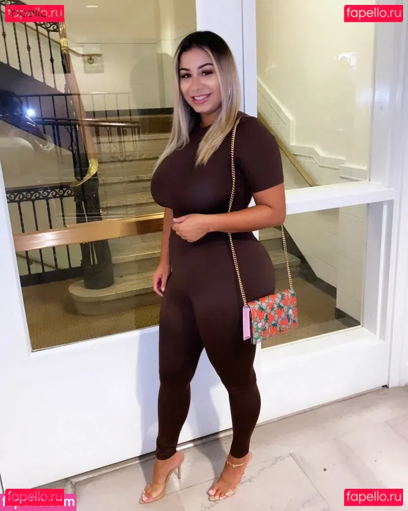 Destiny Rodriguez Onlyfans Photo Gallery 