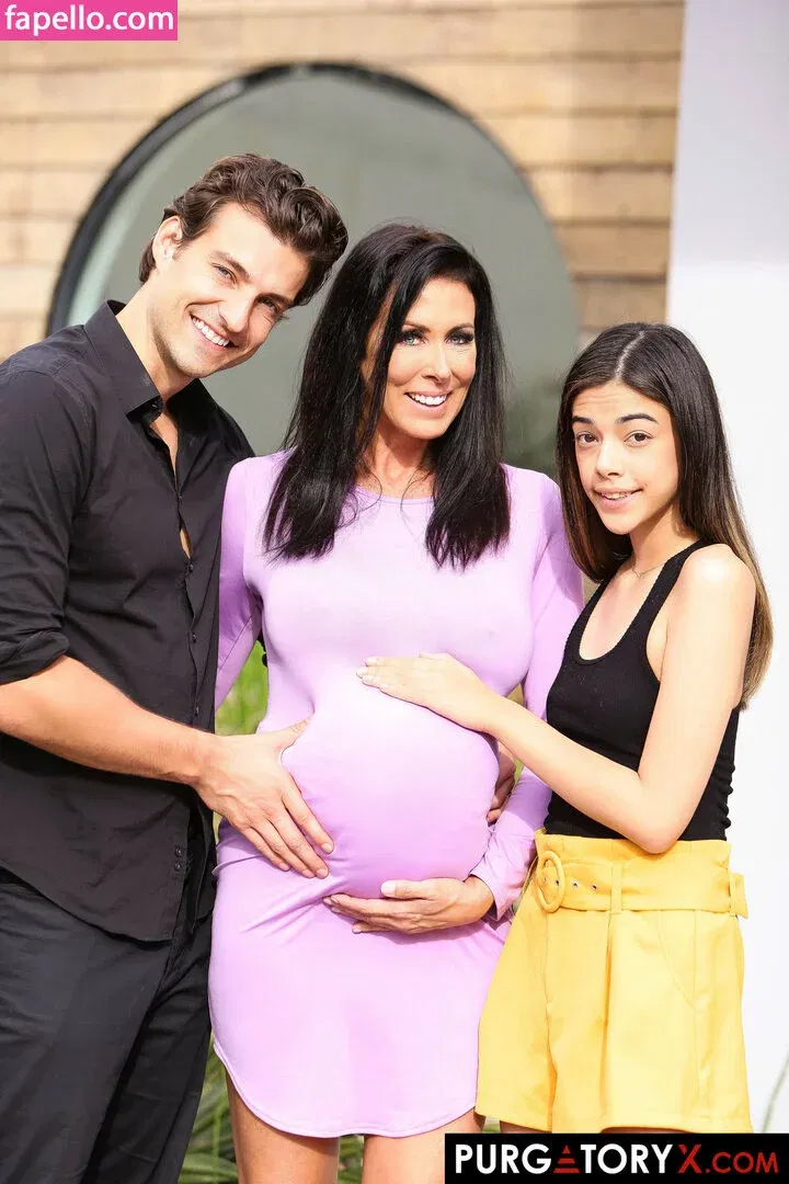 Reagan Foxx Onlyfans Photo Gallery 