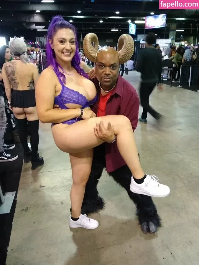 Reagan Foxx Onlyfans Photo Gallery 