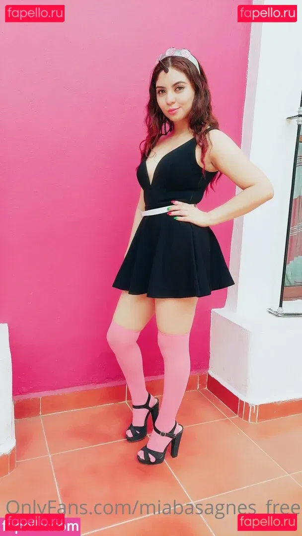 miabasagnes_free Onlyfans Photo Gallery 