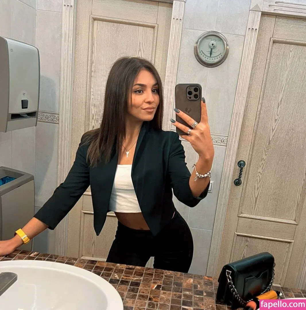 Tasya Mini Onlyfans Photo Gallery 