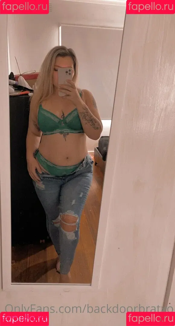 backdoorbratxo Onlyfans Photo Gallery 