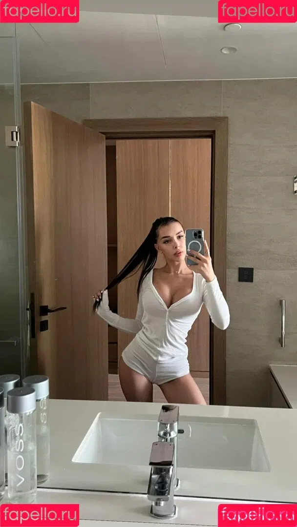 Lily_Off_Valley Onlyfans Photo Gallery 