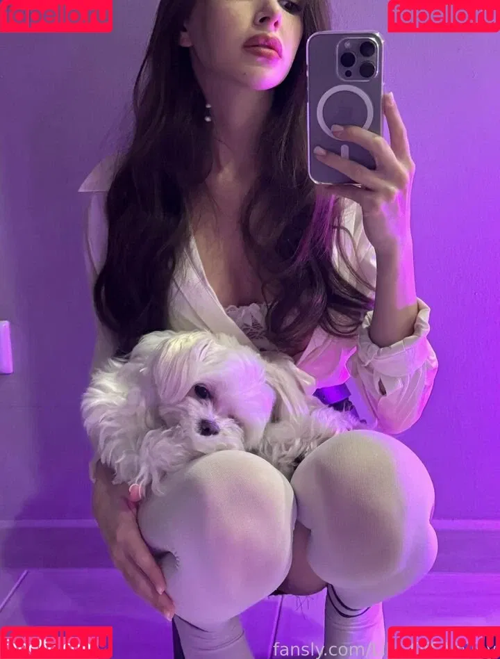 Lily_Off_Valley Onlyfans Photo Gallery 