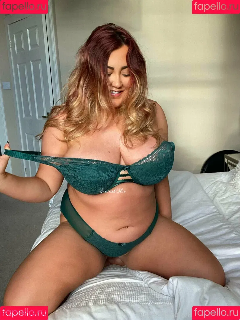 kellycarmichael Onlyfans Photo Gallery 