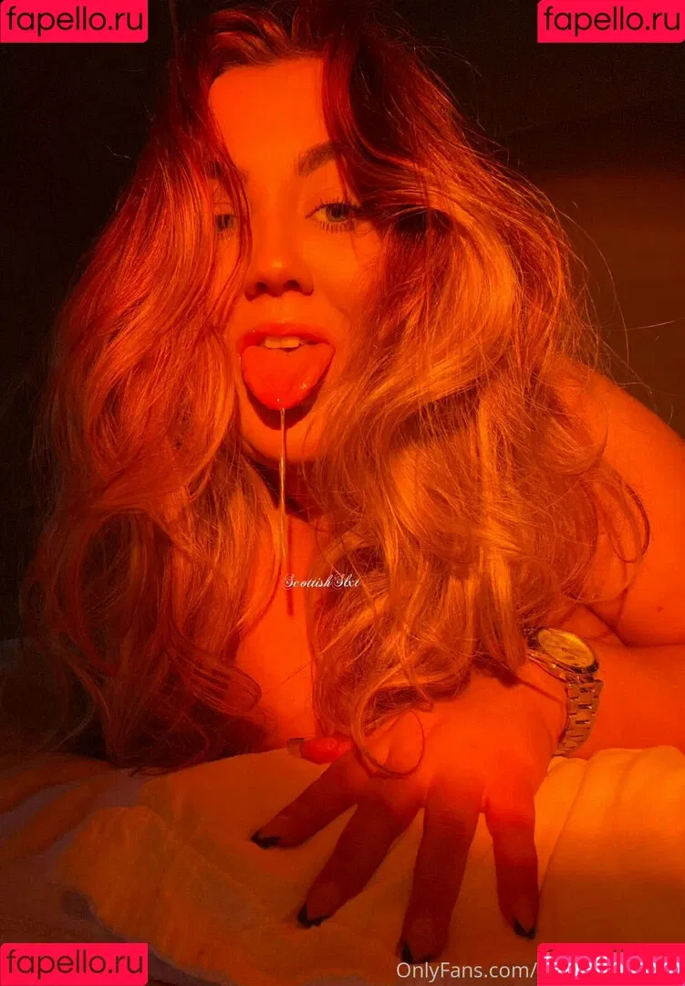 kellycarmichael Onlyfans Photo Gallery 
