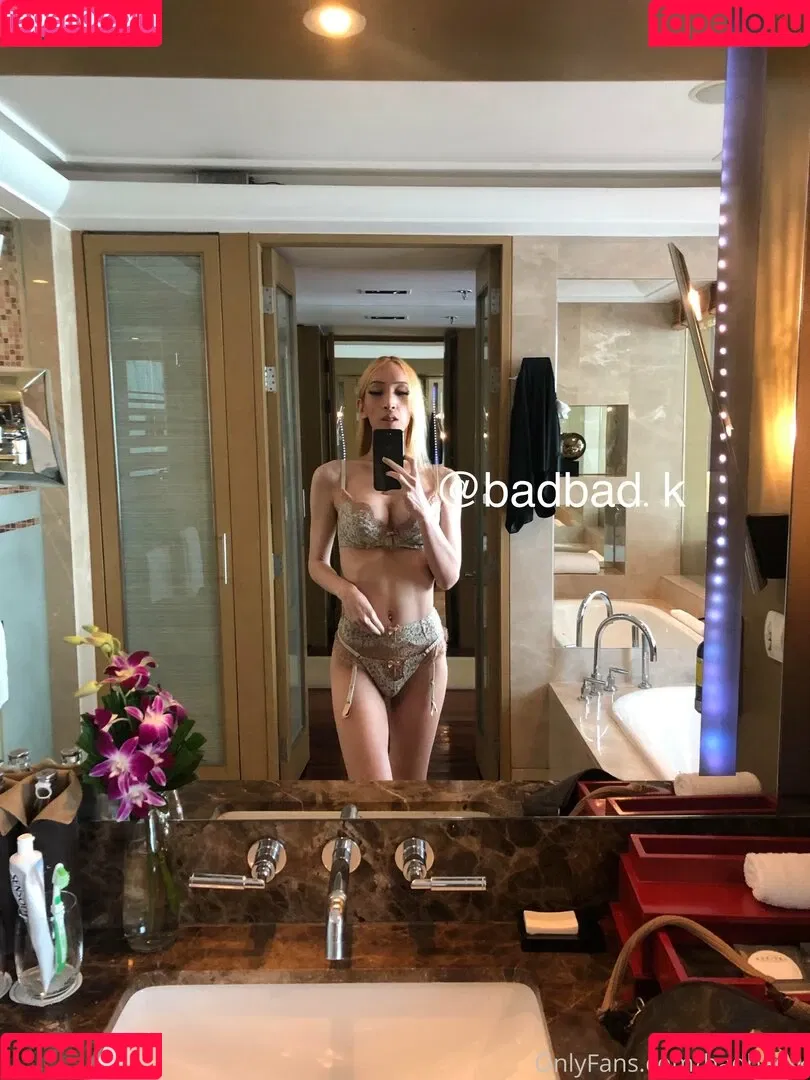 badbad.k Onlyfans Photo Gallery 