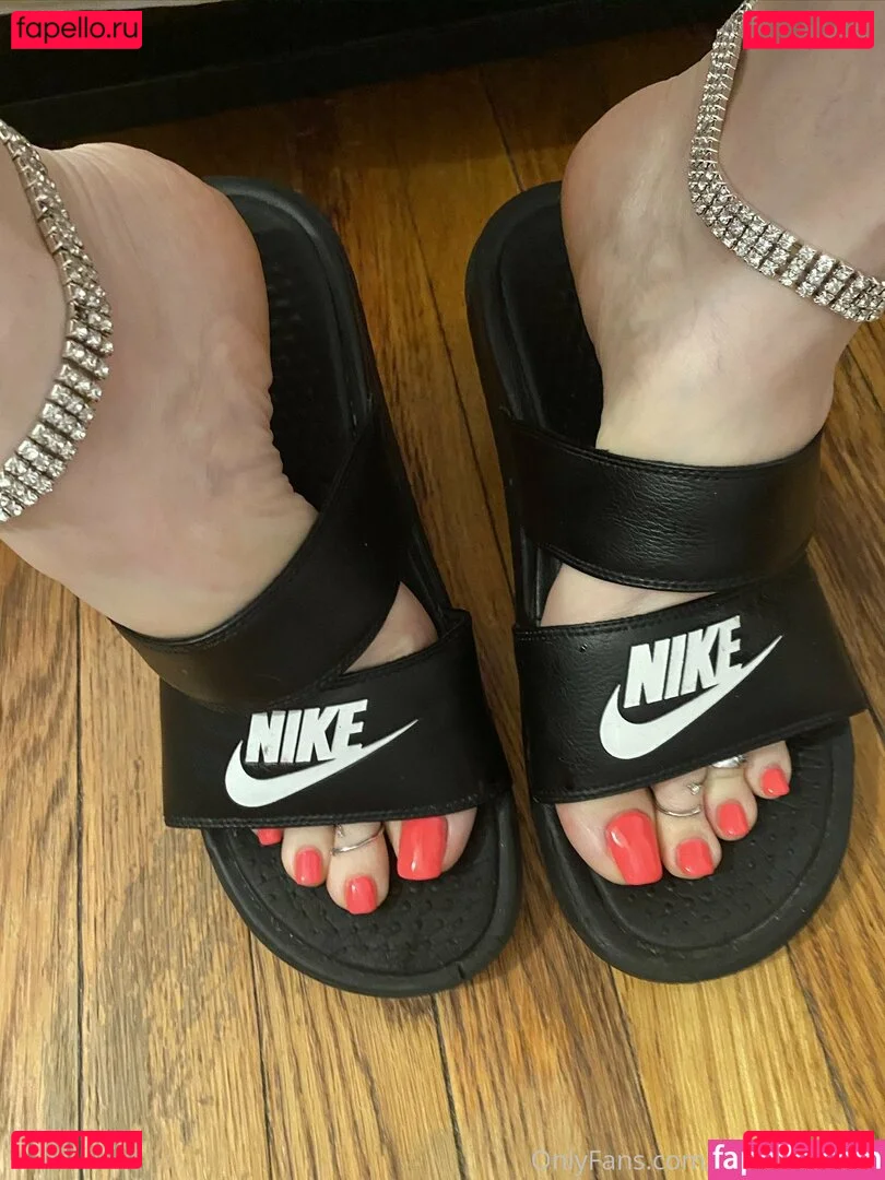 Goddess Fendi Onlyfans Photo Gallery 