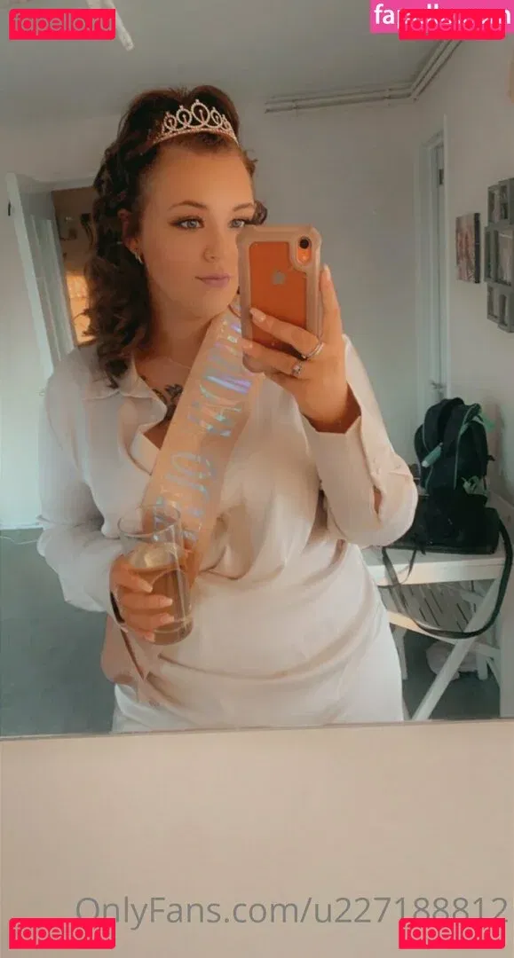 u227188812 Onlyfans Photo Gallery 