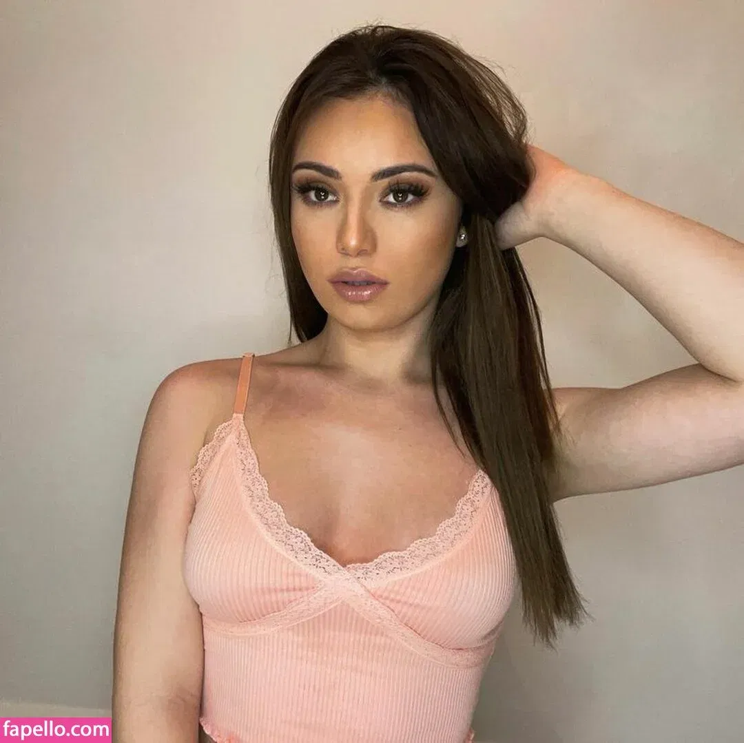 Remy Richie Onlyfans Photo Gallery 