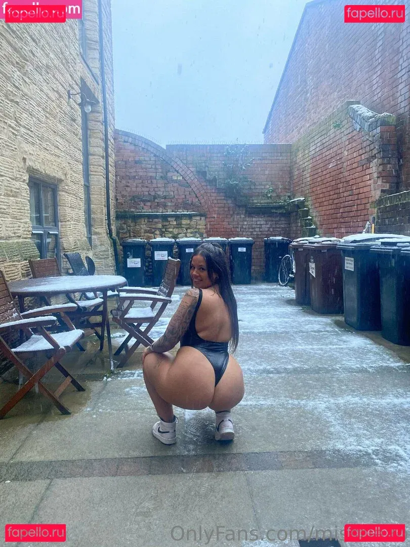 missriaxo Onlyfans Photo Gallery 