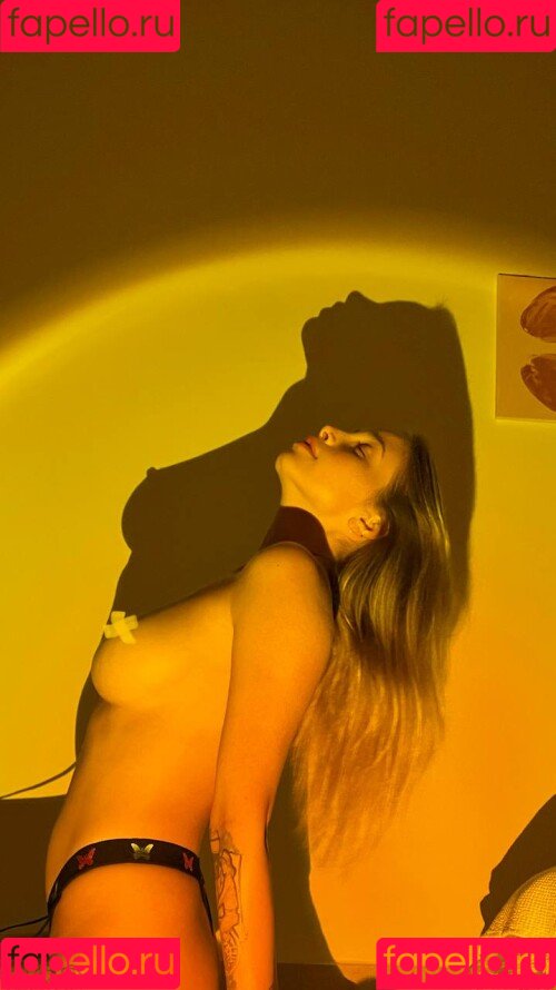 MaryPoppins21 Nude Onlyfans Photo 4