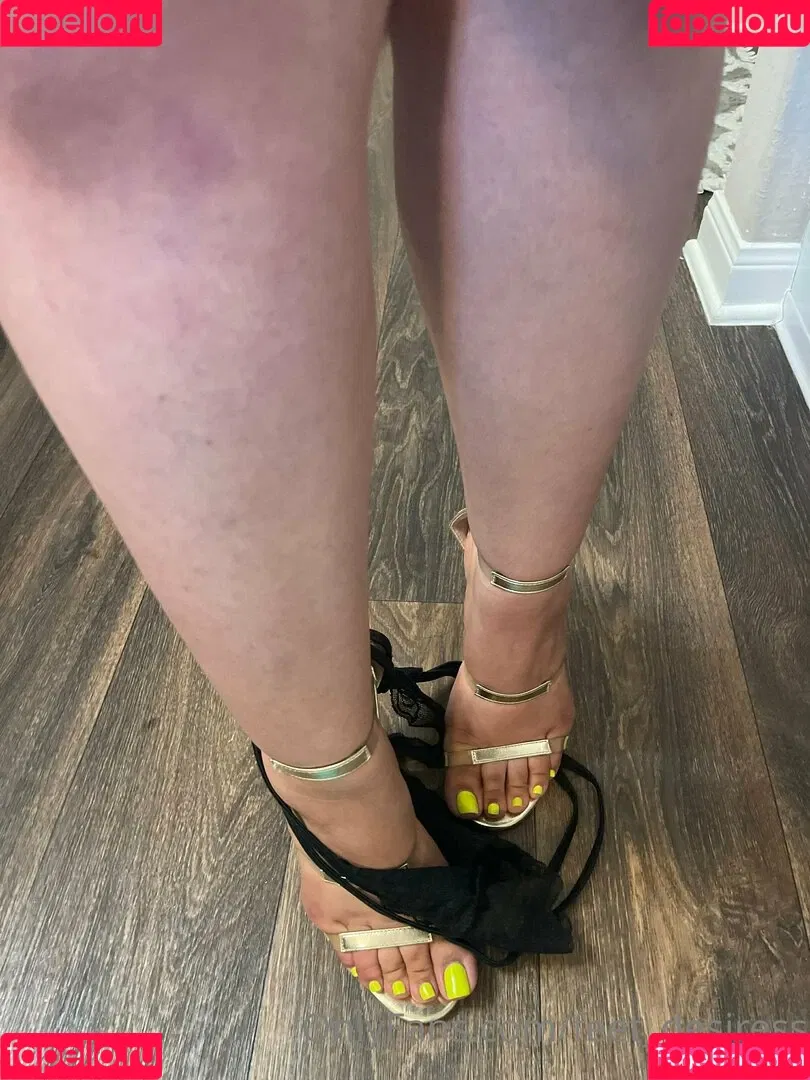 feet_desiress Onlyfans Photo Gallery 