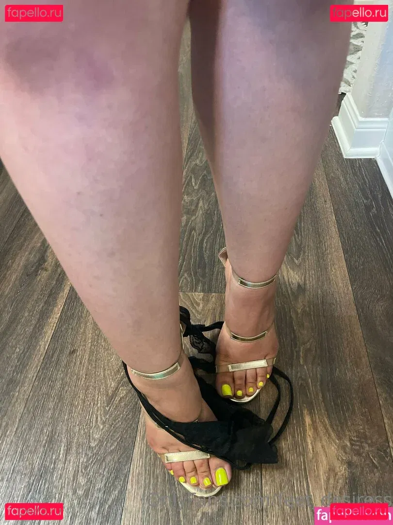 feet_desiress Onlyfans Photo Gallery 