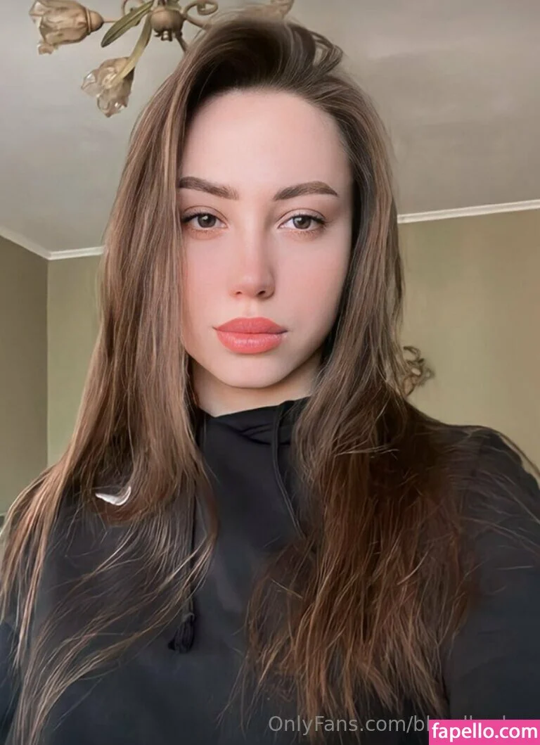 blondharley Onlyfans Photo Gallery 