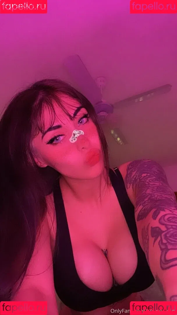 shunli__mei Onlyfans Photo Gallery 