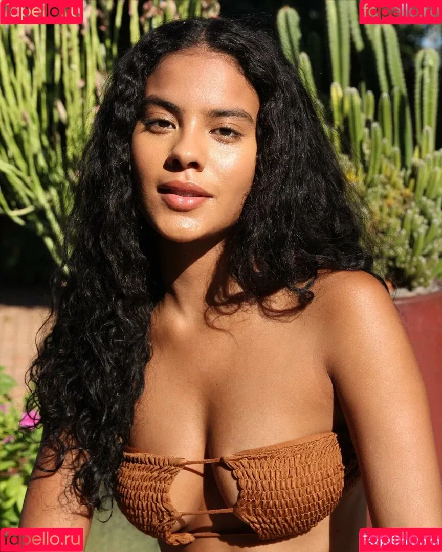 Bella Campos Onlyfans Photo Gallery 