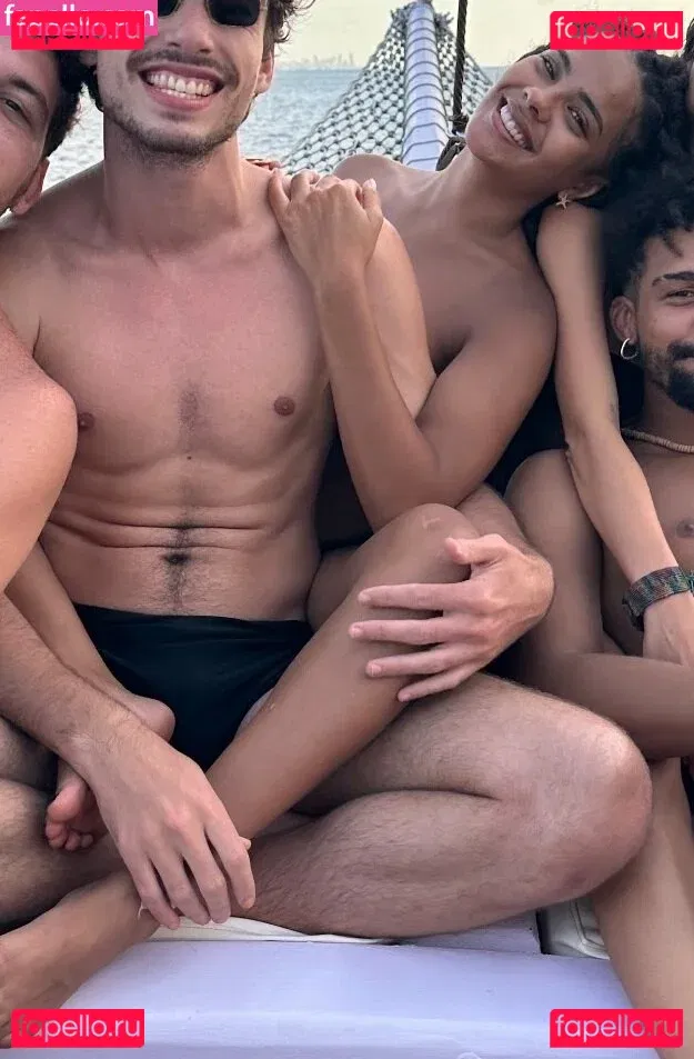 Bella Campos Onlyfans Photo Gallery 