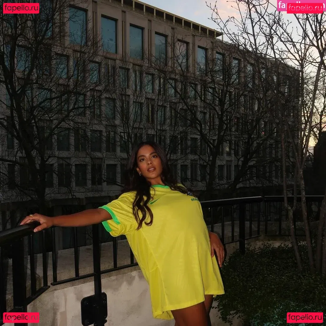 Bella Campos Onlyfans Photo Gallery 