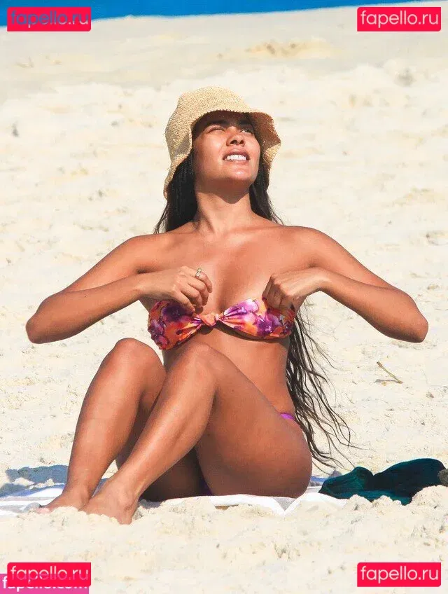 Bella Campos Onlyfans Photo Gallery 