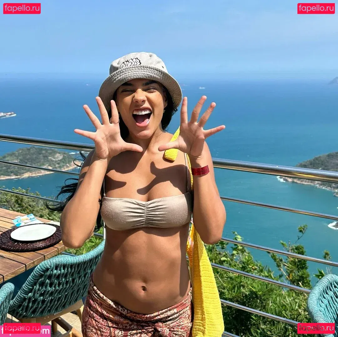 Bella Campos Onlyfans Photo Gallery 