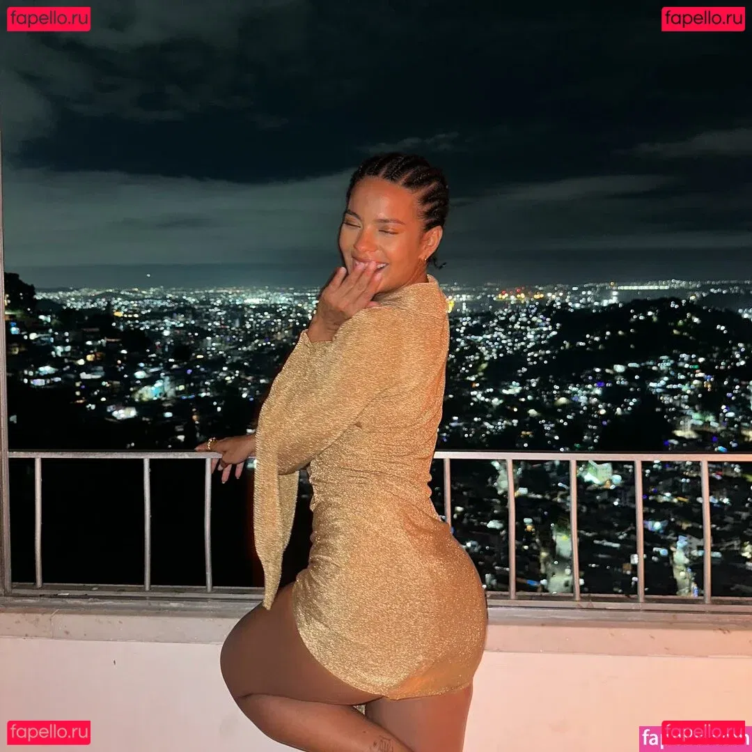 Bella Campos Onlyfans Photo Gallery 