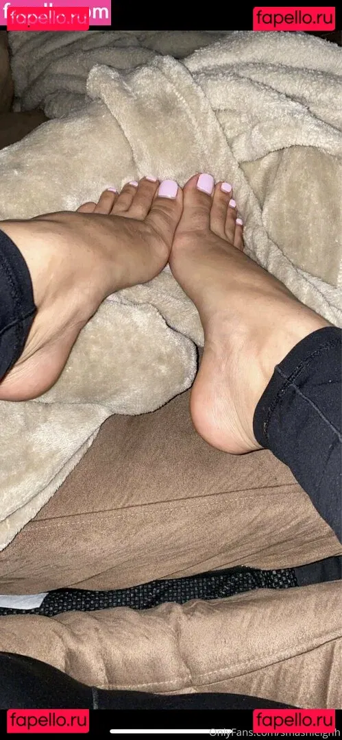 smashleighh Onlyfans Photo Gallery 