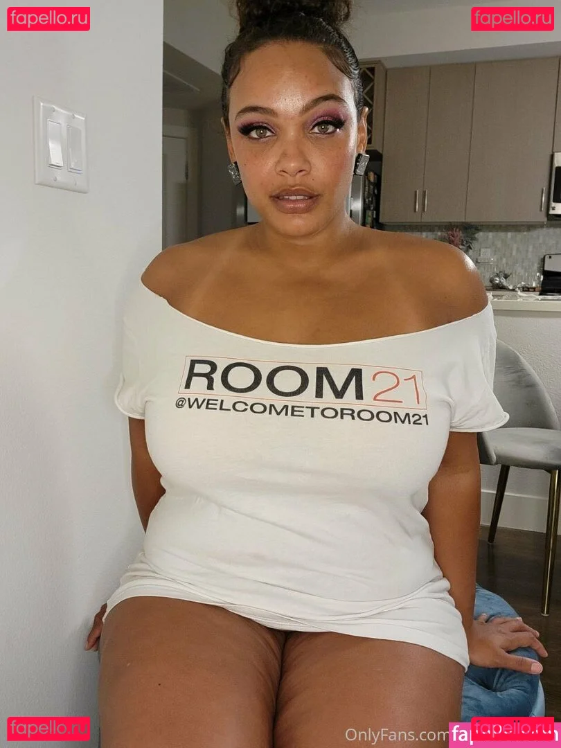 yettajobrown Onlyfans Photo Gallery 