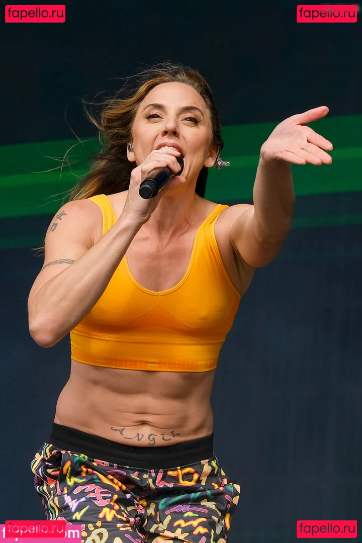 Melanie Chisholm Onlyfans Photo Gallery 