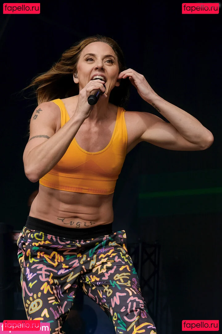 Melanie Chisholm Onlyfans Photo Gallery 