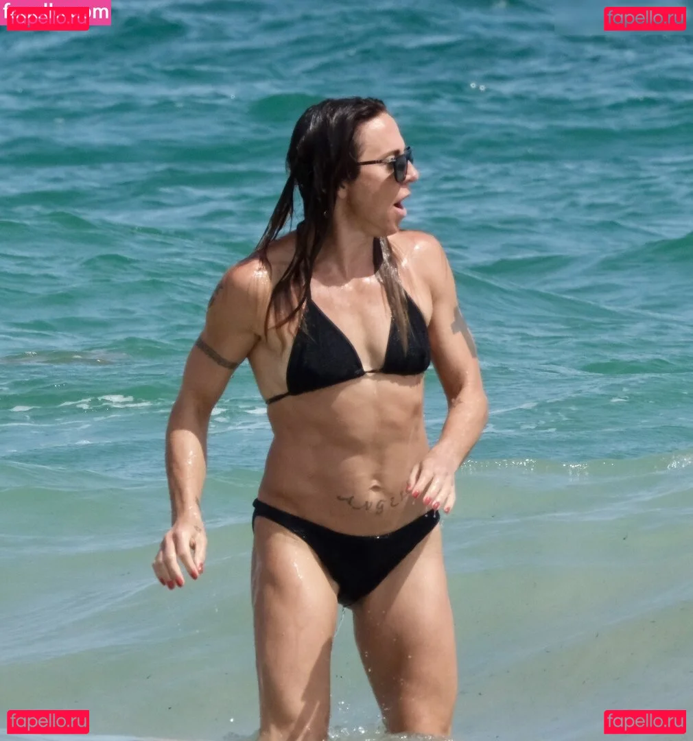 Melanie Chisholm Onlyfans Photo Gallery 