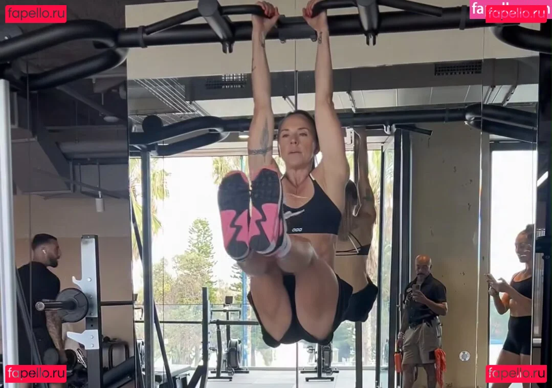 Melanie Chisholm Onlyfans Photo Gallery 